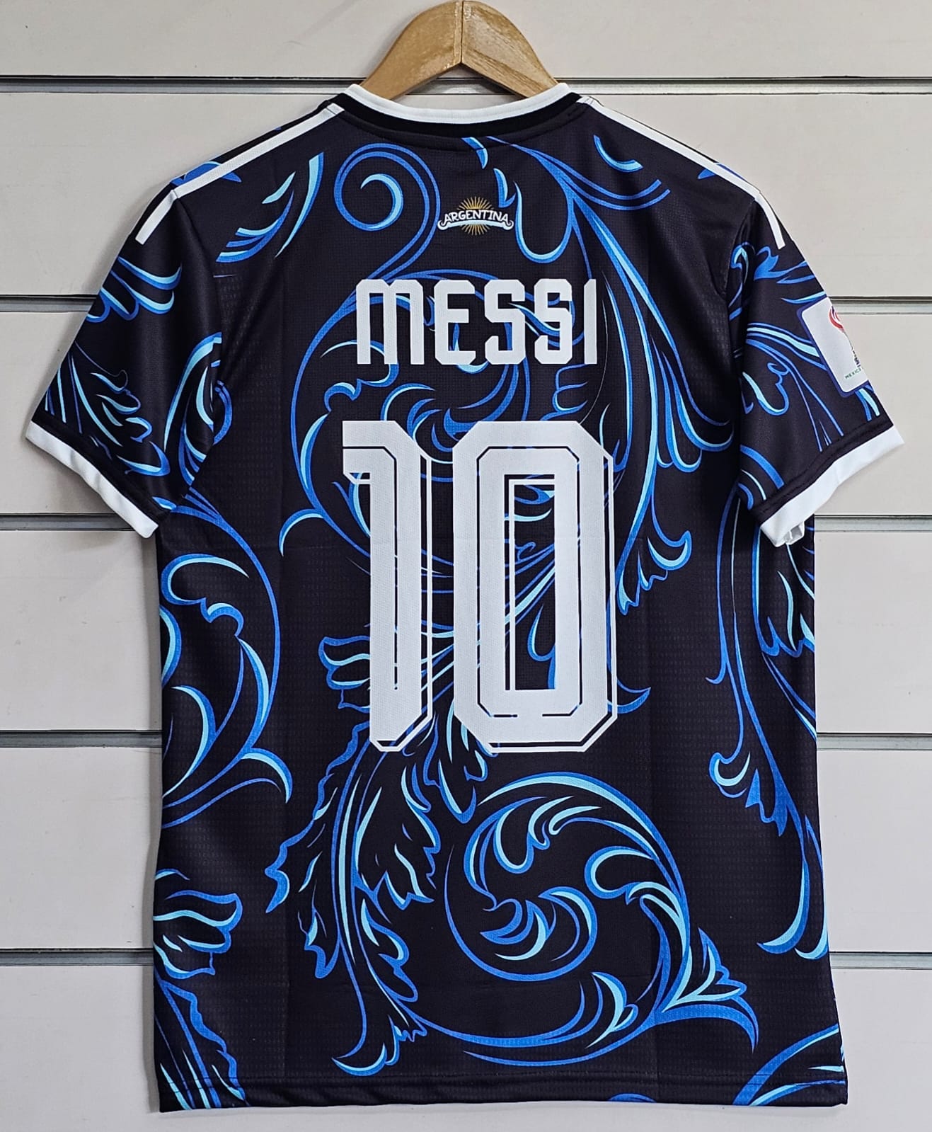 ARGENTINA 2025-26 AWAY MESSI view 2