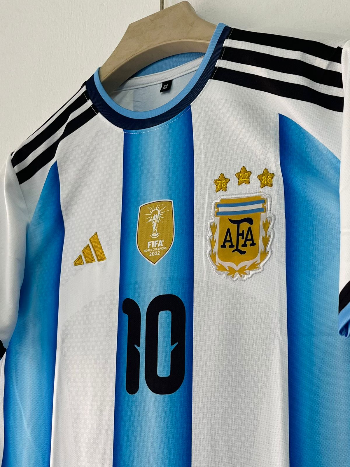 ARGENTINA 2025-26 HOME MESSI (EMBROIDERY LOGOS) view 2