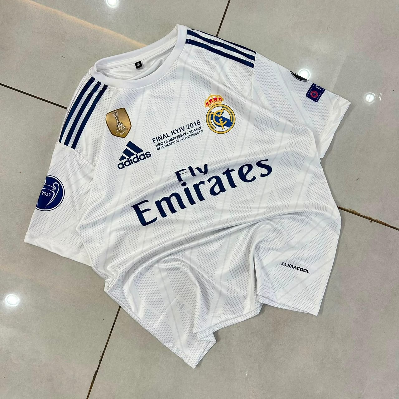 REAL MADRID 2017/18 HOME RONALDO 7 view 2