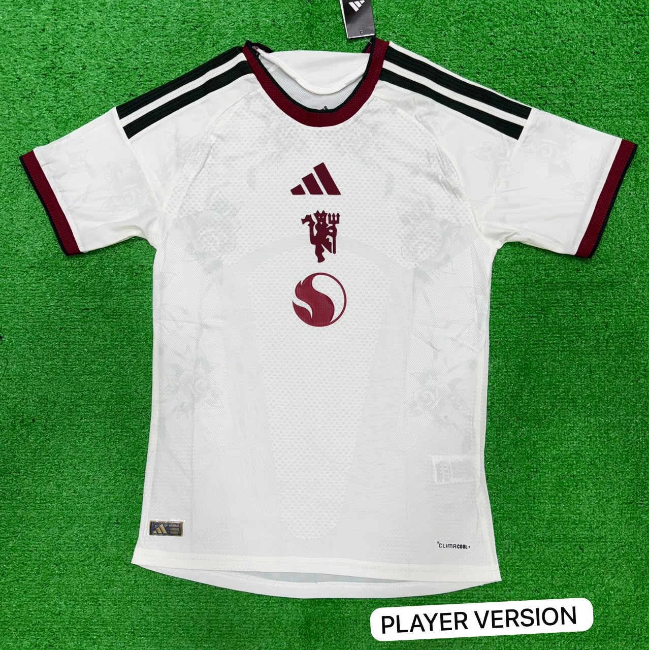 MANCHESTER UNITED THIRD JERSEY 2026/27 – PLAYER VERSION view 2