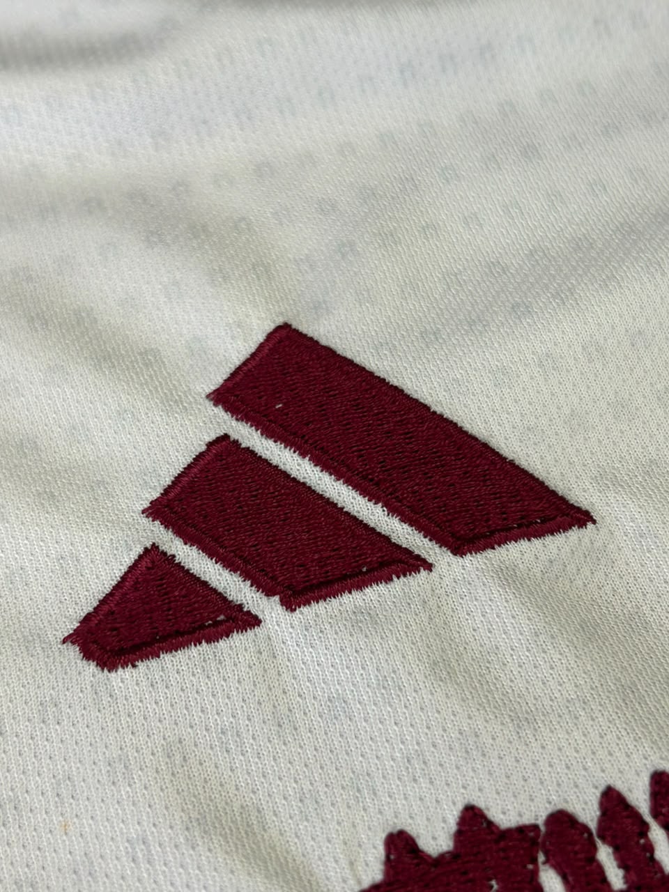 MANCHESTER UNITED THIRD JERSEY 2026/27 CUNHA – EMBROIDERY view 4